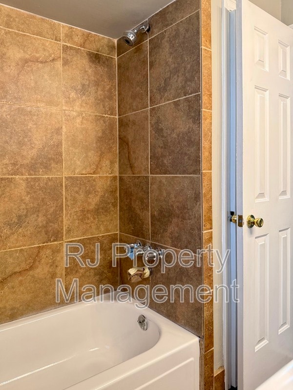 Building Photo - 4521 Stony Point Dr