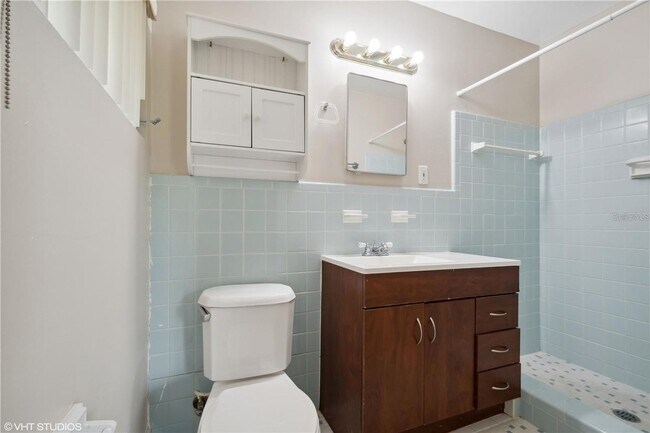 Building Photo - Well Kept Home in Madison Park - SUBLEASE