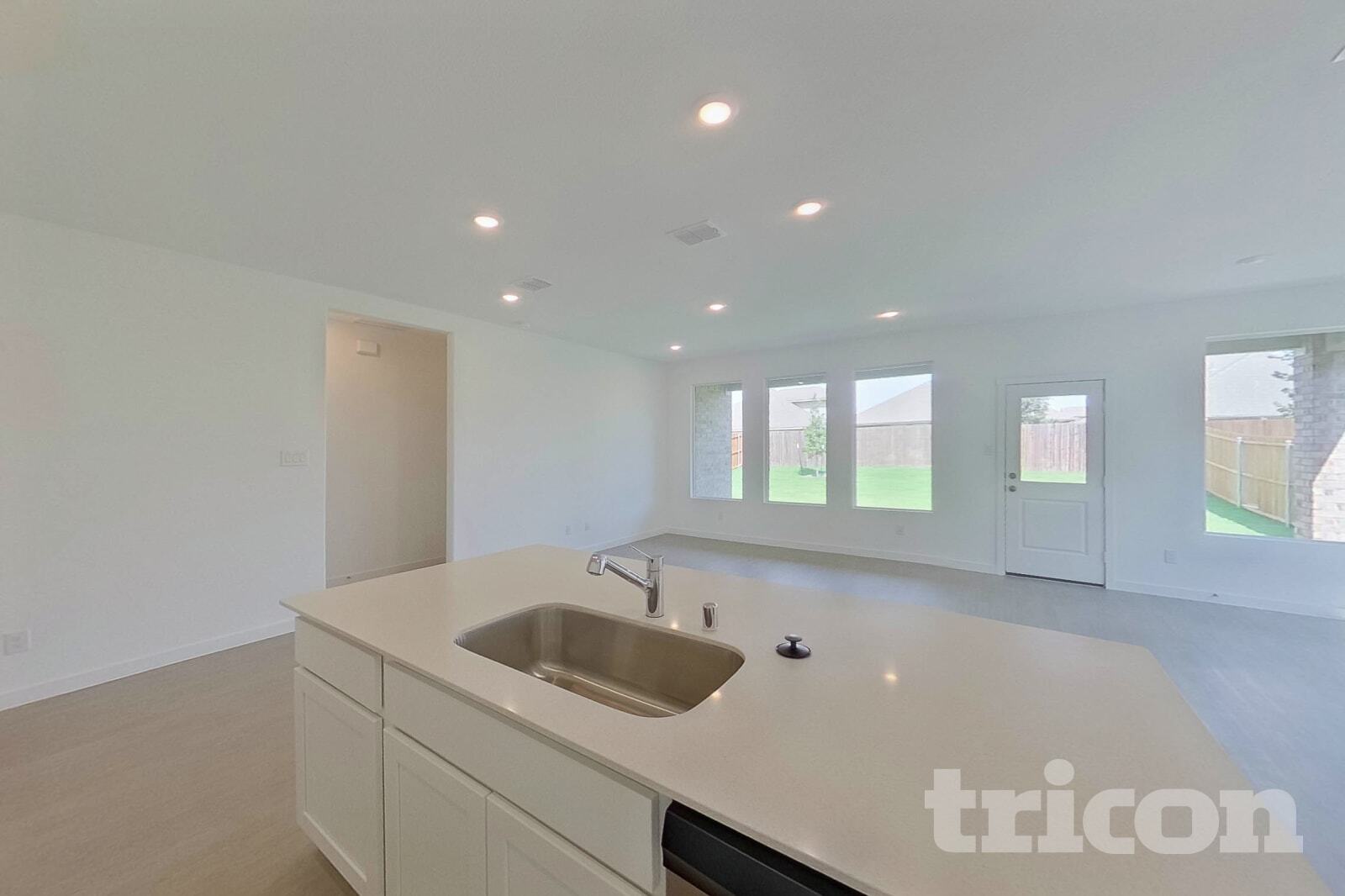 Building Photo - 1305 Francesca Dr