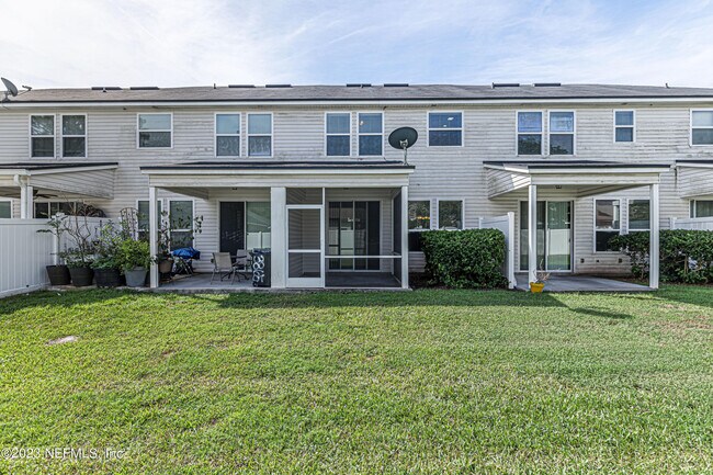Building Photo - 3861 Aubrey Ln