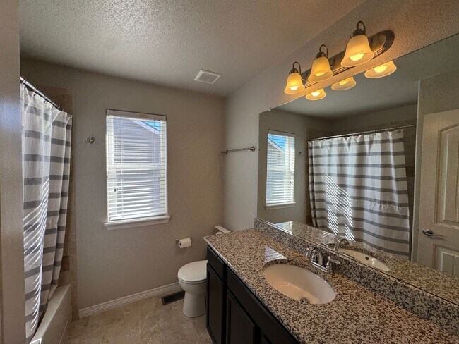 Building Photo - Beautiful 4 Bed, 3 Bath Home – Modern Upgrades, Spacious Backyard & Prime Location