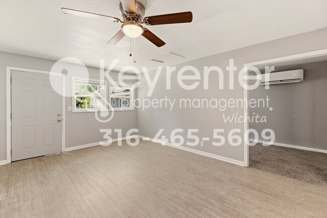 Building Photo - Cute 1 bedroom guesthouse in a great neighborhood, close to Wesley Hospital and local restaurants!