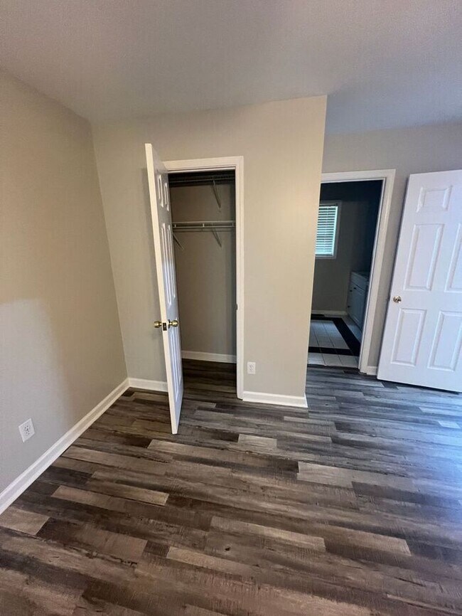 Building Photo - Charming 3-Bedroom, 2-Bath Home with Finished Basement in Snellville!