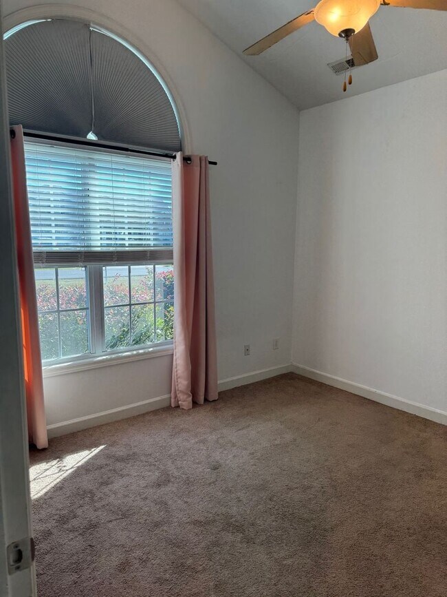 Building Photo - Welcome to Sterling Farms!