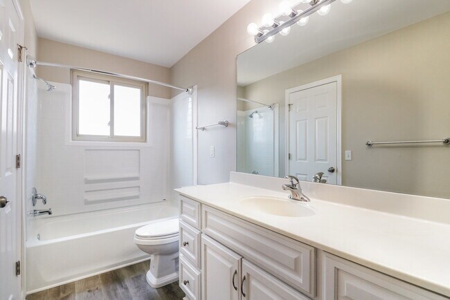 Building Photo - 3222 Flintbrook Cir