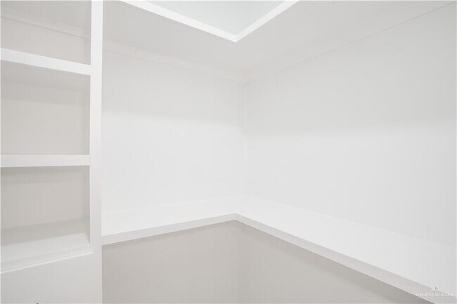 Building Photo - 26 Hidalgo Cir