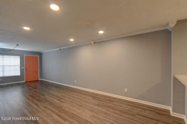 Building Photo - 1841 Long Iron Dr