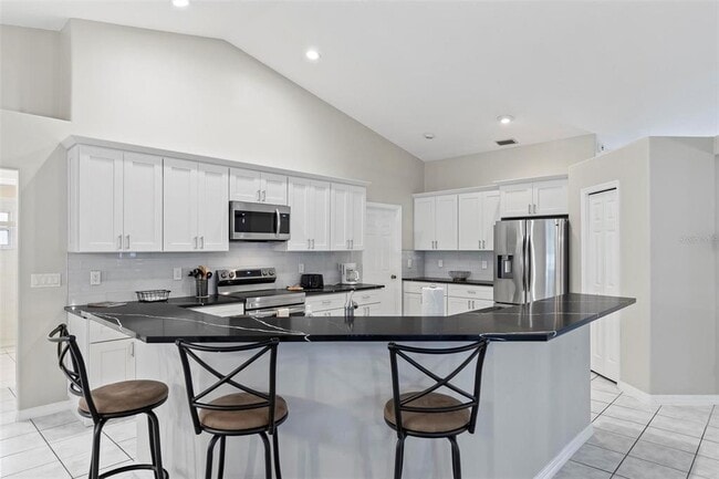 Building Photo - 61 Farmsworth Dr