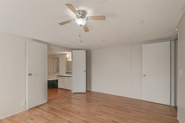 Building Photo - 1345 FM 405