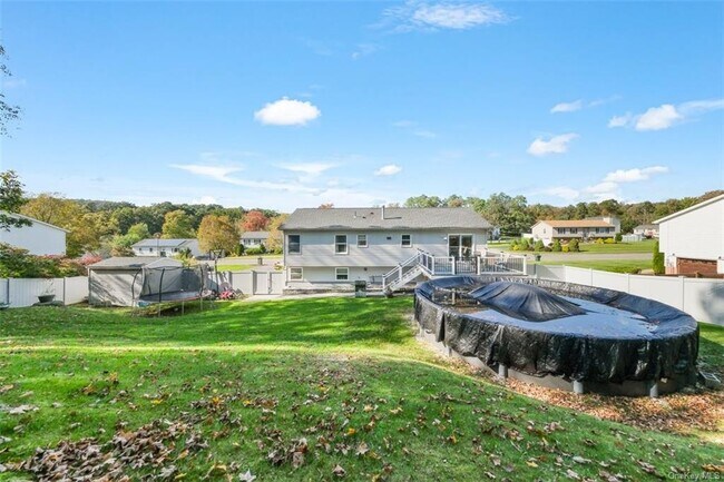 Building Photo - 7 Ohio Dr