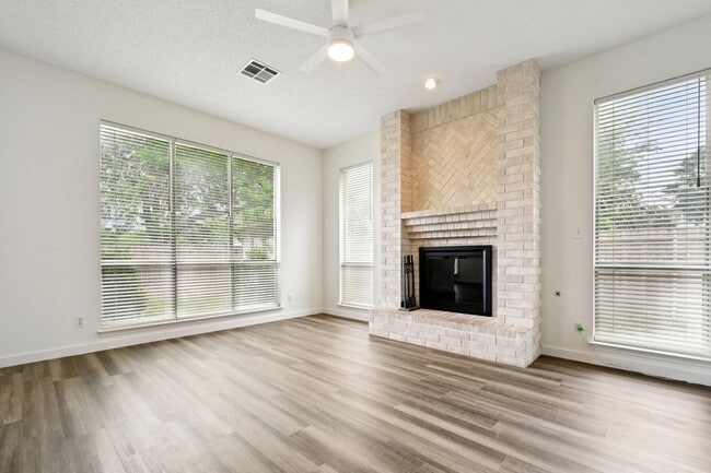 Building Photo - 17917 Worley Dr