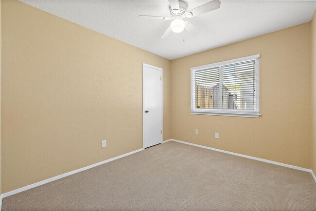 Building Photo - 11611 Prairie Hen Ln