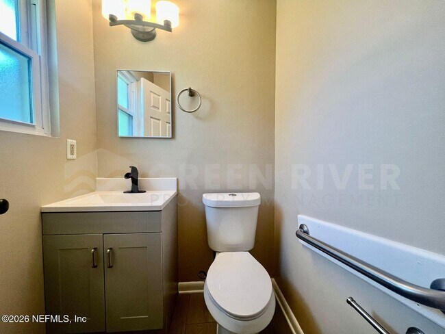 Building Photo - 1602 Forbes St