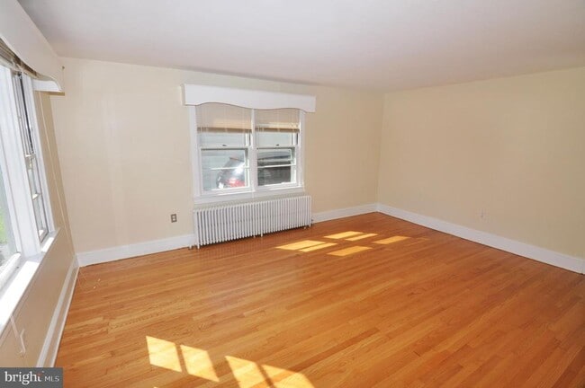 Building Photo - 204 Bellview Ave