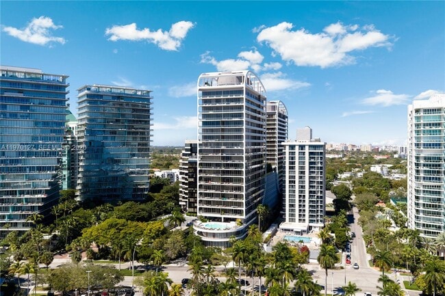 Building Photo - 2678 Tigertail Ave