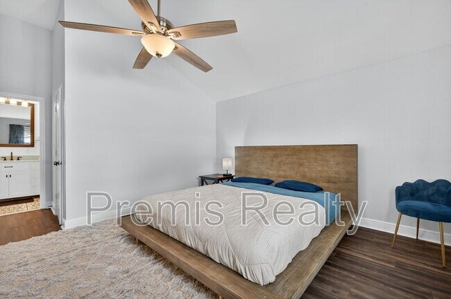 Building Photo - 4201 3rd Ave N