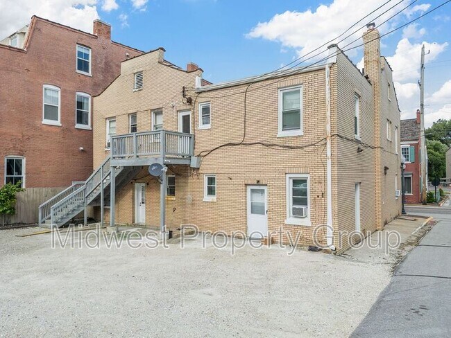 Building Photo - 1101 N 2nd St