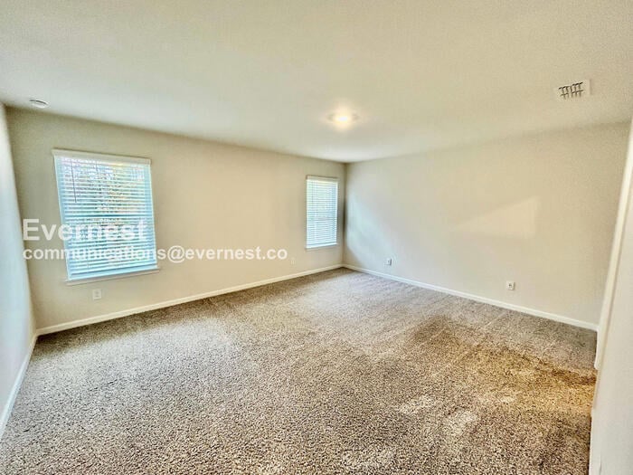 Building Photo - 322 Timberland Ave