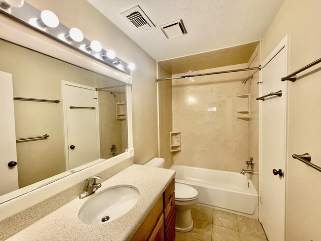 Building Photo - 2711 Grants Lake Blvd