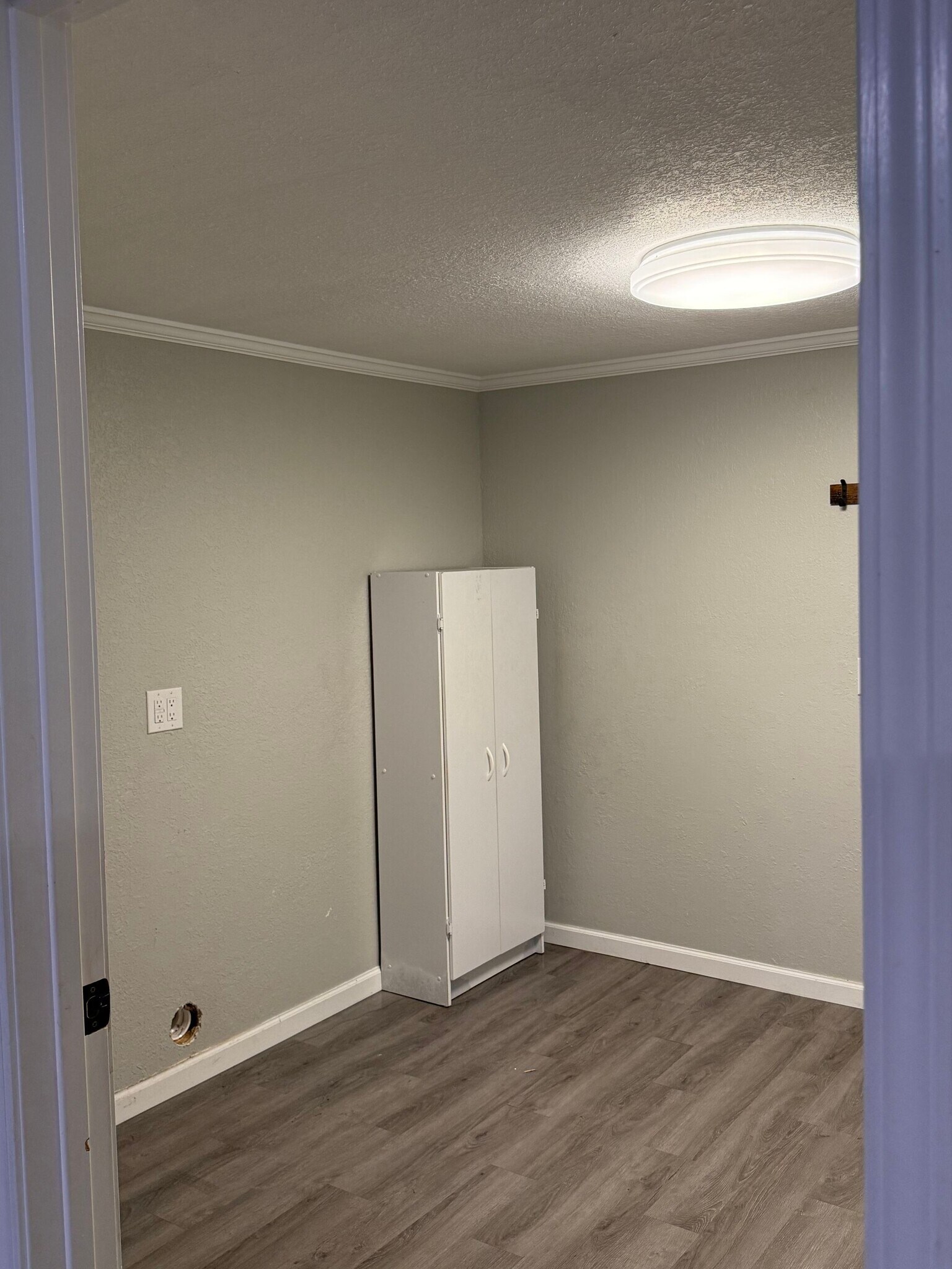 Building Photo - 4121 Willowoak Dr