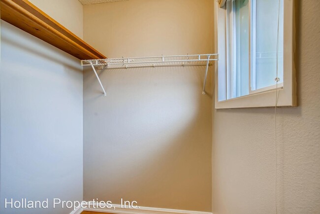 Building Photo - 14910 NW Northumbria Ln