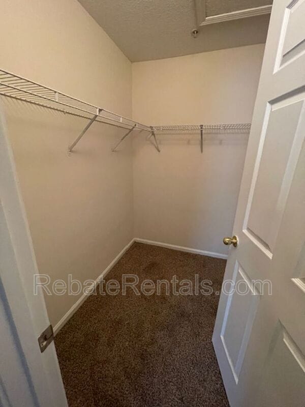 Building Photo - 7064 Deer Lodge Cir