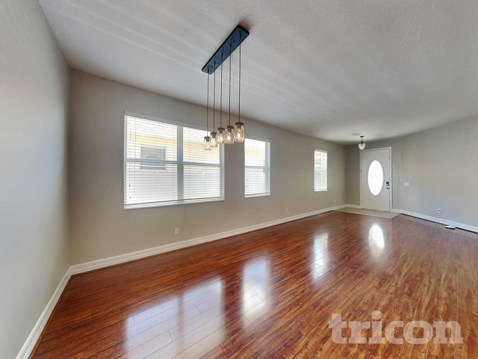 Building Photo - 3230 Ogden Dr