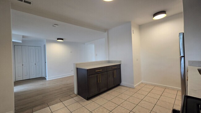 Building Photo - Spacious 3BR/2BA in Woodlawn – 1,700 Sq Ft...