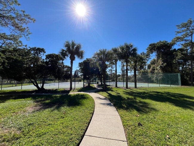 Building Photo - 1918 Turtle Creek Pl