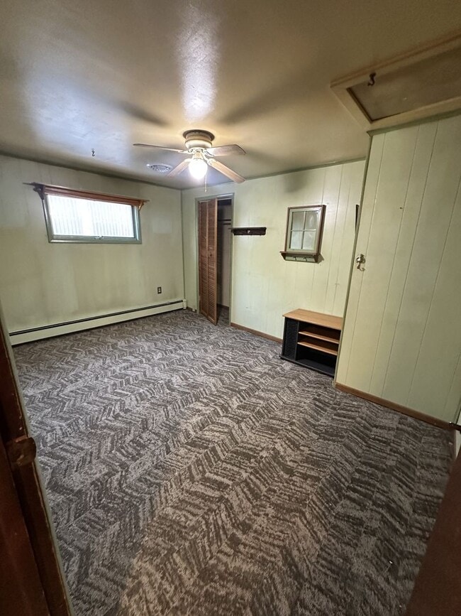 Building Photo - 2 bedroom 1 bathroom in Carlisle with In-ground Pool!