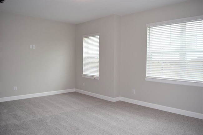 Building Photo - 26910 Brighton Valley Way