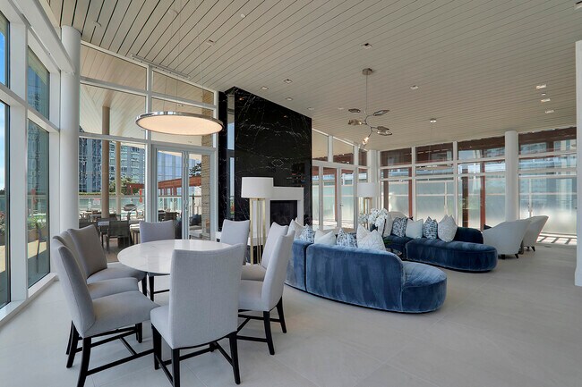 Building Photo - 3325 Piedmont Rd NE