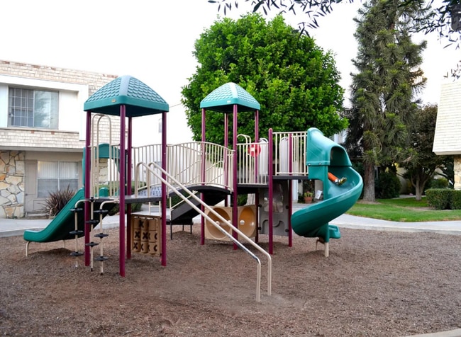 Building Photo - Paradise Manor Condo for lease