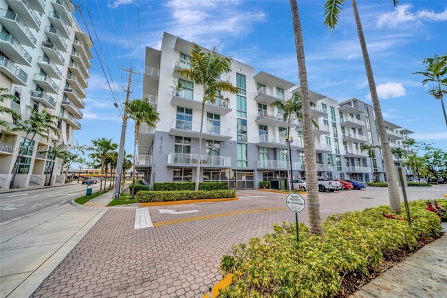 Building Photo - 2100 Van Buren St