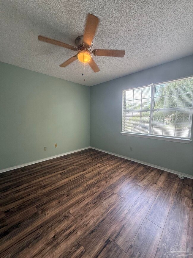 Building Photo - 3004 Cedarwood Village Ln