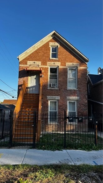 Building Photo - 3242 W 38th Pl