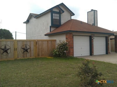 Primary Photo - 3202 Green Valley Dr
