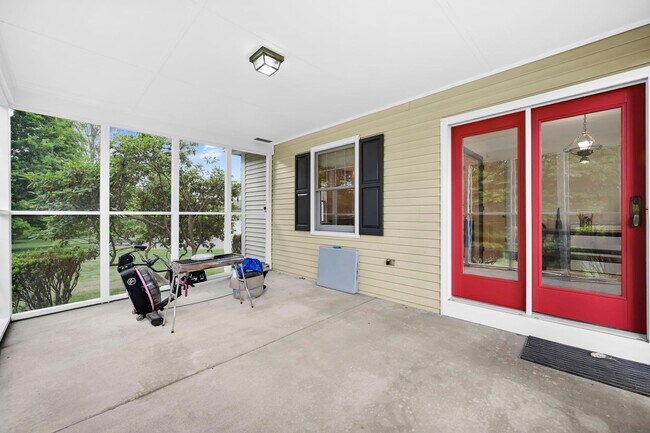 Building Photo - 684 Steinman Ct