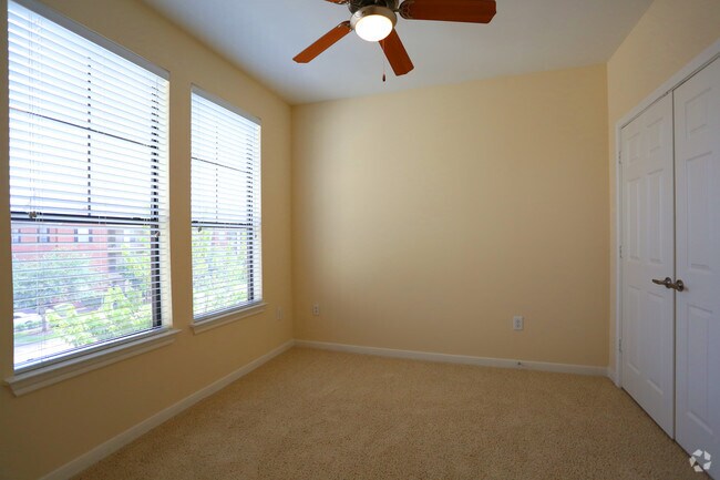Bedroom - Camden Whispering Oaks