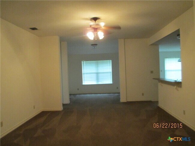 Building Photo - 110 Jocelyn Cir