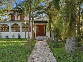 Building Photo - 1135 Asturia Ave