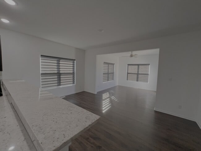 Building Photo - 5625 Burr Rdg Cir