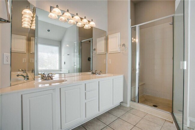 Building Photo - Coming Soon in Frisco – Spacious 5-Bedroom Home You Don’t Want to Miss!