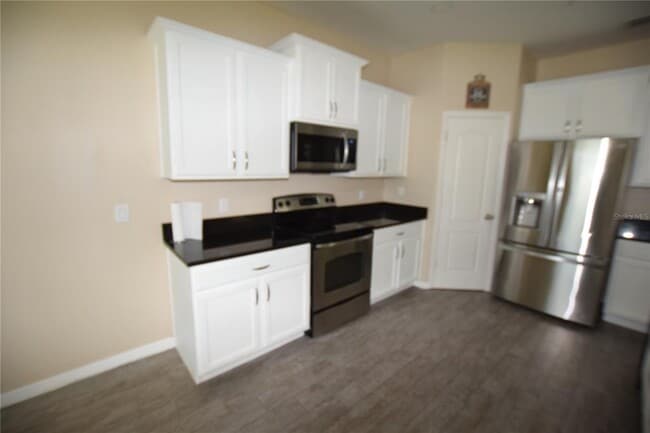 Building Photo - 1570 Scarlet Oak Loop