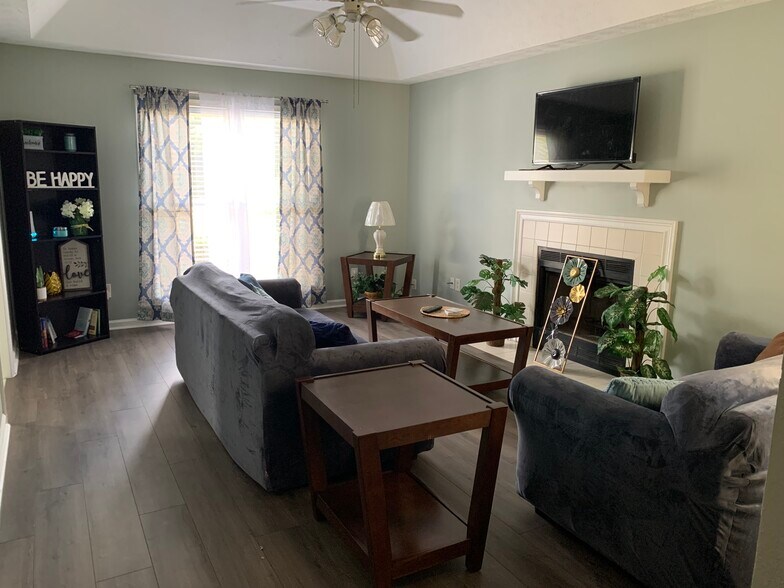 Building Photo - 6369 Buena Vista Rd