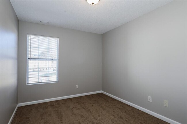 Building Photo - 5245 Oakley Commons Blvd