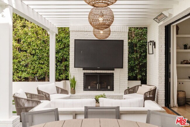 Building Photo - 957 Corsica Dr