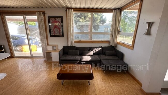 Building Photo - 1511 S 1000 W