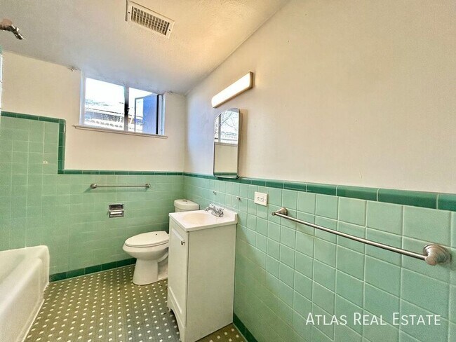 Building Photo - 2353 S Sherman St