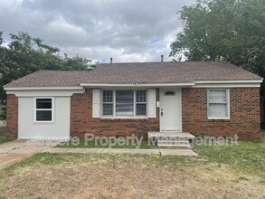 Building Photo - 1515 Casady Ln